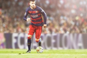 战术灵活度提升多名球员胜任多个位置增强阵容应变能力，提升战术水平