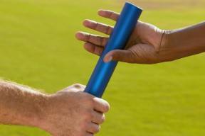 女子排球联赛加强国际交流合作，国际女子排球友谊赛